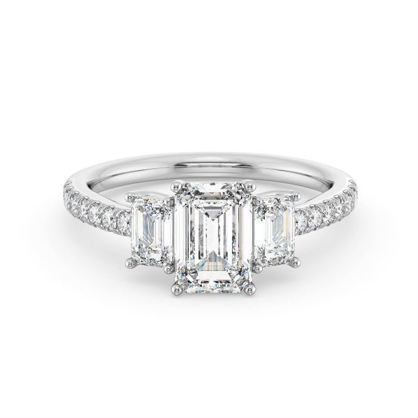 Ainhoa Three Stone Solitaire Diamond Ring